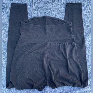 MATERNITY LEGGINGS
